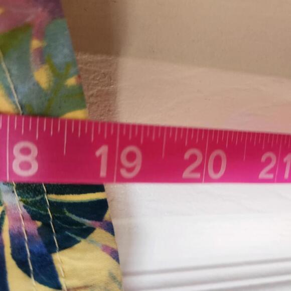 U.S. Polo Assn. Men's Vibrant Yellow Tropical Swim Shorts- Size Large - Picture 7 of 9